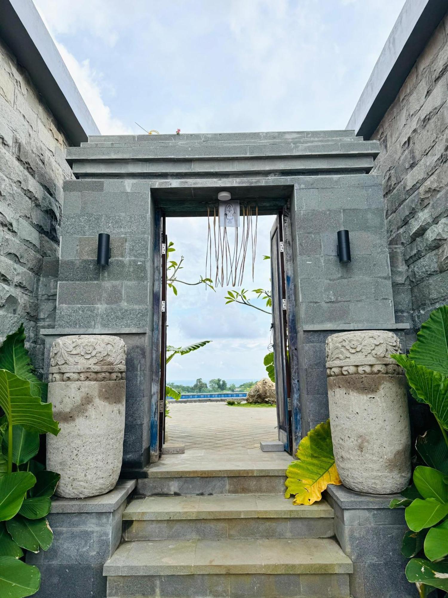 South Hill Pandawa Hotel Ungasan  Exterior photo